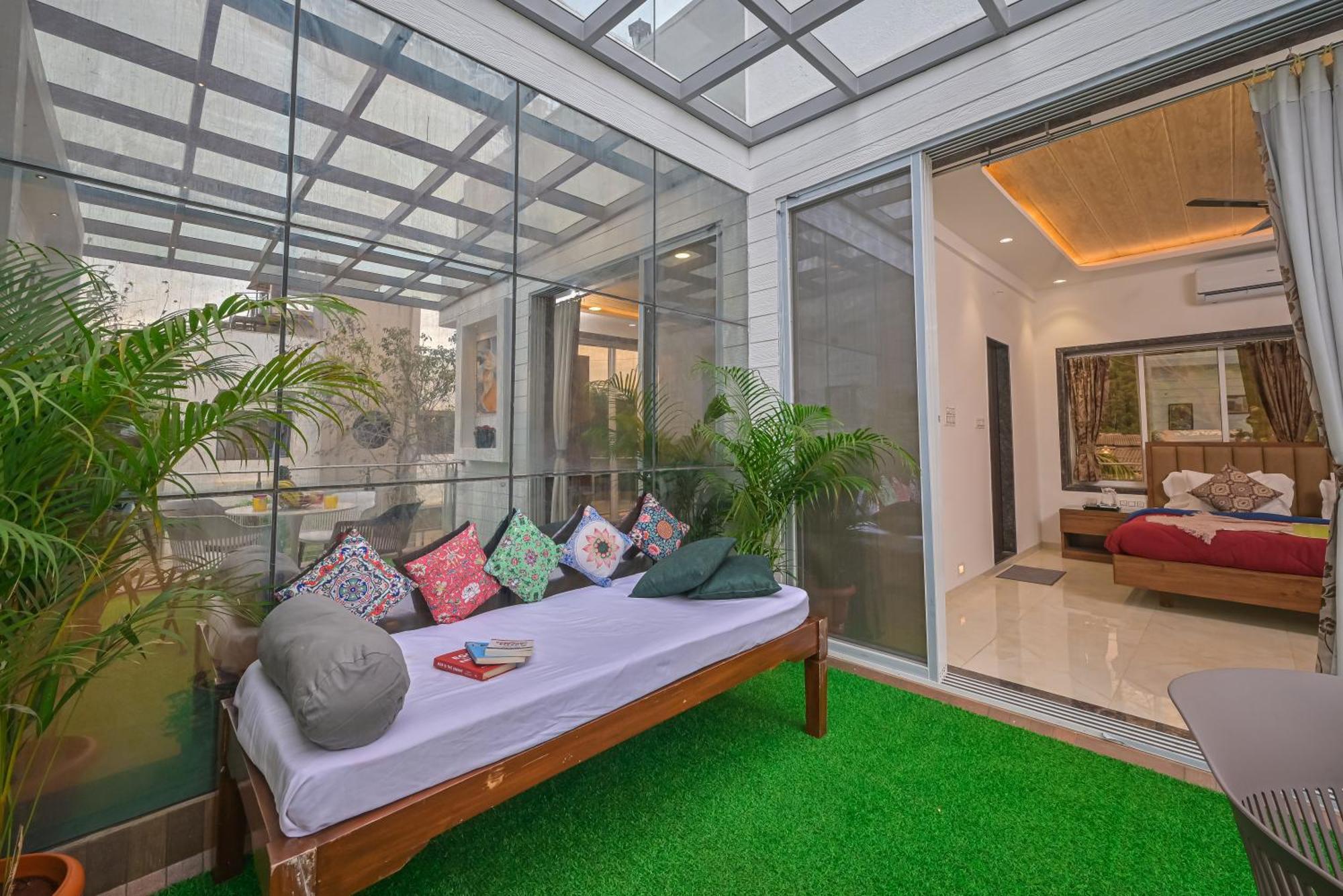 Azure Retreat Villa By Tropicana Stays Lonavala Exterior foto